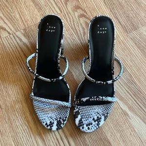A New Day Faux Snakeskin Black and White Heeled Sandals - Size 11